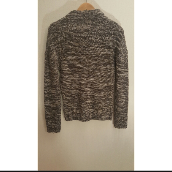 Sweater - Picture 2 of 4